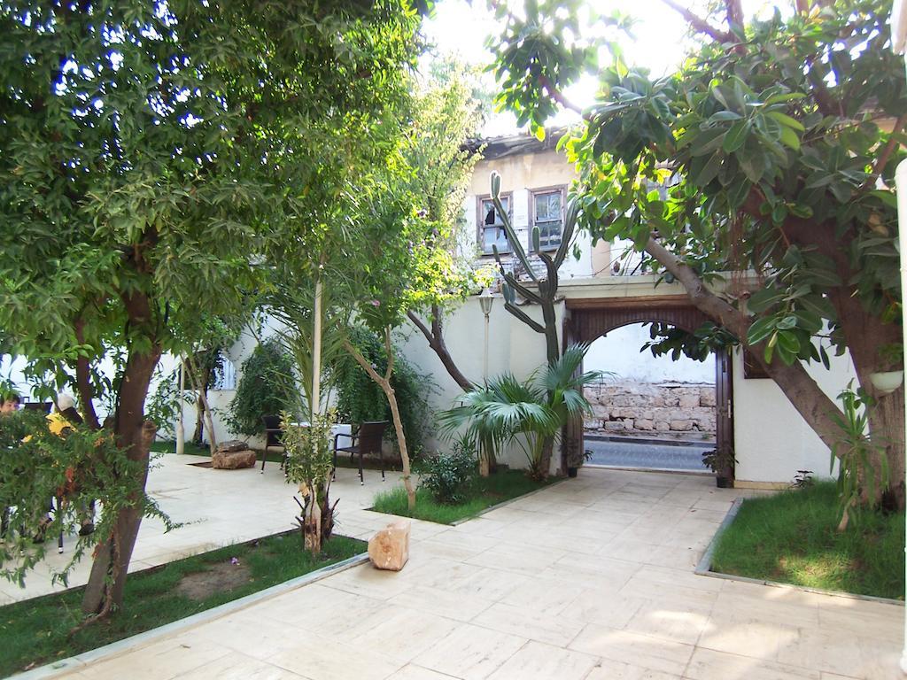 Kaleici Ozkavak Hotel Antalya Exterior photo