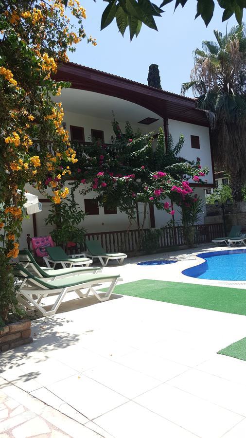 Kaleici Ozkavak Hotel Antalya Exterior photo